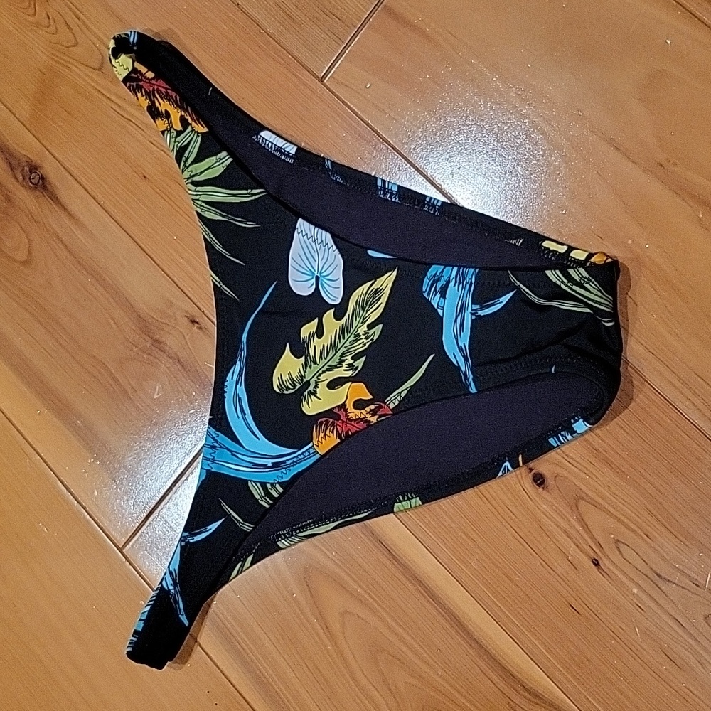 EUC bikini bottom